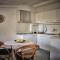 Lithalona Villas & Houses