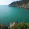 Gieng Ngoc Sea moutain View Cat Ba - Cát Bà