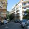 Spacious panoramic apartment - half way Center-Vomero district