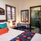 Casa Zarah - Hacienda Family Home - Pool and 2-Block to Beach
