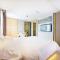 Lavande Hotels Weihai Weigao Square Branch