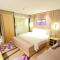 Lavande Hotel Wuhan Nanhu Walmart Store