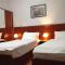 Hotel Club-2100