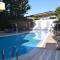 Megas Hotel