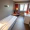F2 Hotel