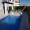 Villa mit privatem Pool, zentrumsnah - 罗尔丹