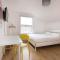 Tooting Broadway Studios & Rooms by DC London Rooms - Londra