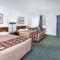 Super 8 by Wyndham Taylorville IL