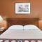 Super 8 by Wyndham Taylorville IL