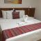Hotel Riviera Lins - لينس