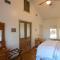 The River Road Retreat at Lake Austin-A Luxury Guesthouse Cabin & Suite - Austin