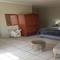 Le Petit Chateau Guest House - Durbanville