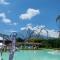 Bluebird Hotel