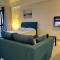 HB1614 ,Cyberjaya, Lake view, WiFi, Netflix, Free Parking, Gym, Swimming Pool, Basket Ball Court, Family play area, 3041 HB1614 ,Cyberjaya, Lake view, WiFi, Netflix, Free Parking, Gym, Swimming Pool, Basket Ball Court, Family play area, 3041