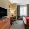 Comfort Inn & Suites Near Mt Rushmore
