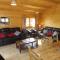 Avonvale Holiday Lodges, your home from home on the edge of THE COTSWOLDS