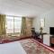 Red Carpet Inn & Suites