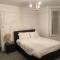 Charming Victoria Conversion Flat in Brentwood with a Garden & Free Parking - Брентвуд