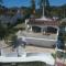 Costera 171 · Guest House