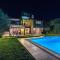 Villa Perla con piscina by Wonderful Italy