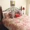 Pinecreek #I - 4 BR - Private Hot Tub - Close to Town - Shuttle to Slopes