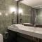 Metropol Hotel