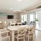 Villa 82