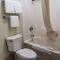 Oxford Suites Portland - Jantzen Beach