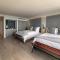 La Jolla Cove Suites