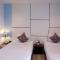 CA Hotel and Residence Phuket - SHA Extra Plus - Phuket stad