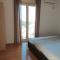 Sunny Bay Apartments