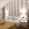 Montesantogroup Sorrento Room