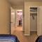 Hendersonville Home with Fire Pit 5 Mi to Downtown! - هيندرسونفيل