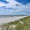 Steps to Pool and Ocean Surfside Beach Home Base! - ميرتل بيتش