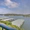 Lakefront Balcony and Pool Access Camdenton Condo - 卡姆登顿