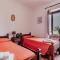 Beautiful 2-storey villa in Todi room for 18