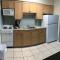 Carlton House Motel and Suites