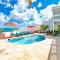 Caprice 7 -Oceanfront Villa - Gated Community with Pool - Nassau