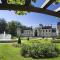 La Maison de la Douce Heure, 4 appartements climatisés avec jardin au centre ville proche des Thermes - Lons-le-Saunier
