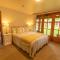 Wanaka Homestead Lodge & Cottages