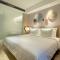 Harris Suites Puri Mansion