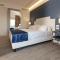 Summit Hotel