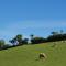 Penlea Retreat Luxury Coastal Shepherds Hut 5 Minute Walk to Pubs and Village
