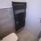 Amaya Three - Newly Renovated - Sleeps 6 - Grantham - Garden & Driveway