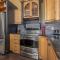 Mountain Creek Cabin - Luxury Lakefront Home - Hot Tub- Pool Table - Movie Theater