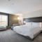 Holiday Inn Express & Suites Chicago - Hoffman Estates, an IHG Hotel