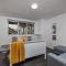 Waterfront Beach House - Paihia Holiday Home