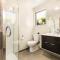 Quality Suites Amore