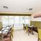 Strandhill Lodge and Suites Boutique Hotel