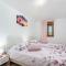 Terre Bianche with Private Pool and Whirlpool